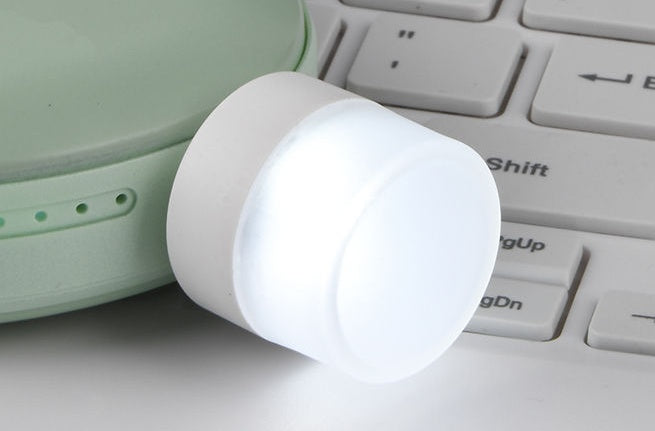 USB Plug Lamp Computer Mobile Power Charging USB Small Book Lamps LED Eye Protection Reading Light Small Round Light Night